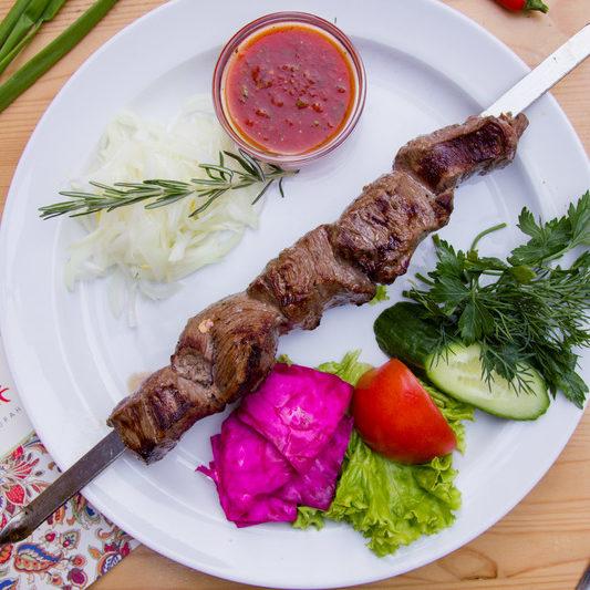 Beef fillet grilled on a skewer e1635007394622