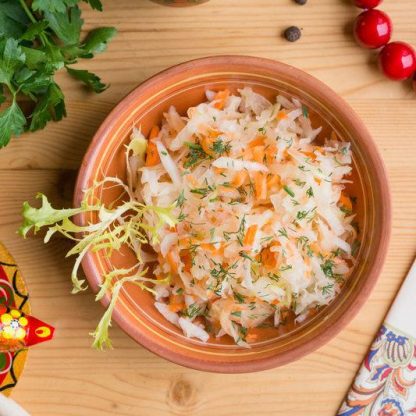 Редька с заправкой на Ваш вкус (со шкварками, со сметаной, с медом, с маслом)