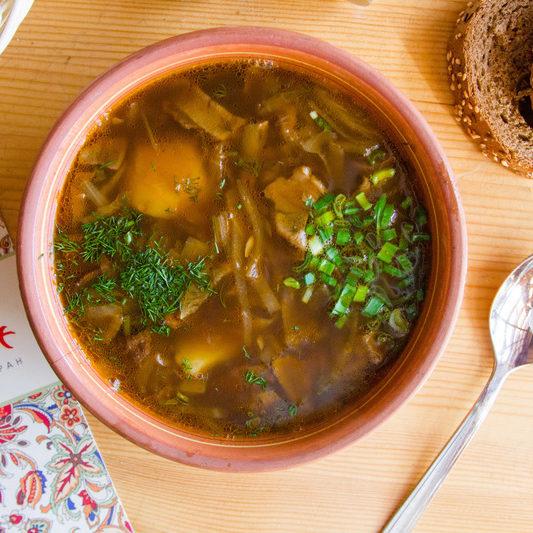 Sauerkraut shchi with porcini mushrooms e1634999237413